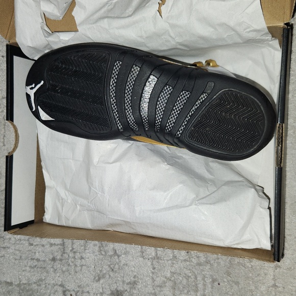 Air Jordan 12 Retro - Picture 7 of 7